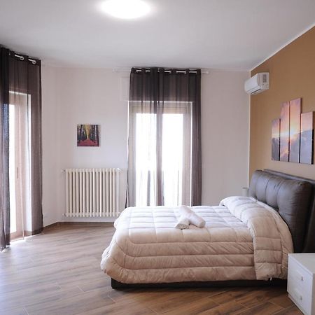 Guesthouse Fino'S Family Monopoli Bagian luar foto
