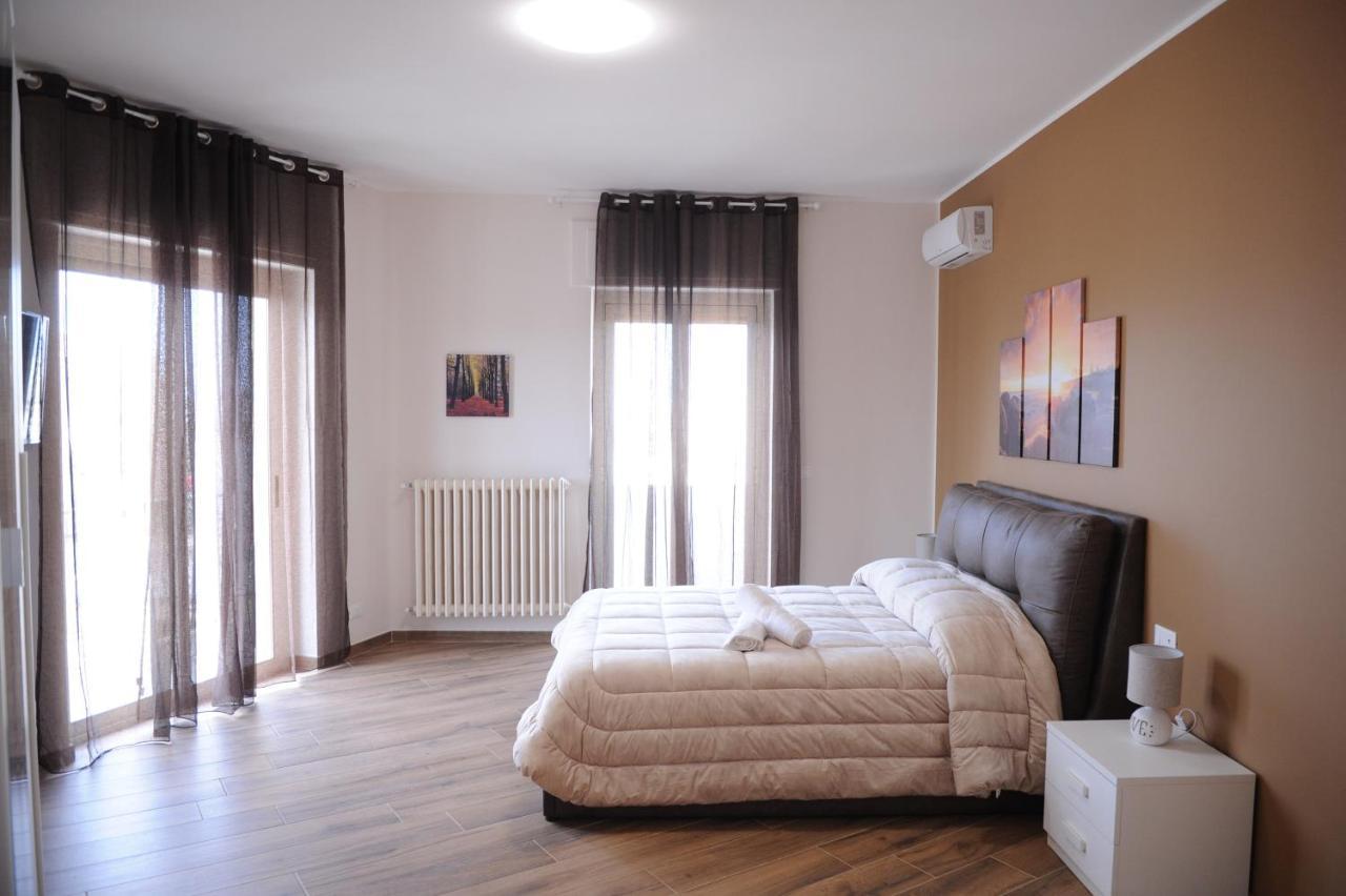 Guesthouse Fino'S Family Monopoli Bagian luar foto